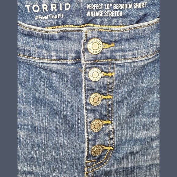 TORRID 10" Perfect Boyfriend Bermuda Vintage Stretch mid-rise short Size 20 - Picture 4 of 15